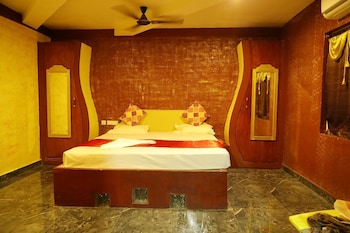 navagiraga resorts and hotel