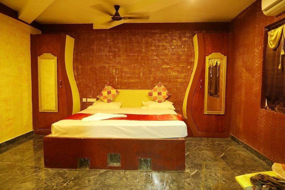 navagiraga resorts and hotel