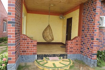 navagiraga resorts and hotel