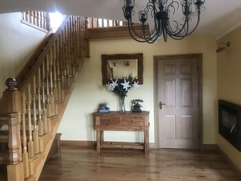 tranquil modern countryside bungalow