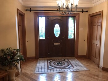 tranquil modern countryside bungalow