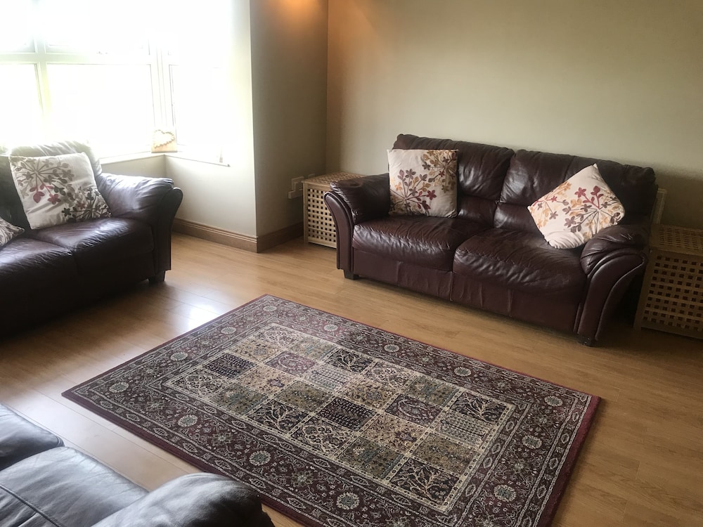 tranquil modern countryside bungalow