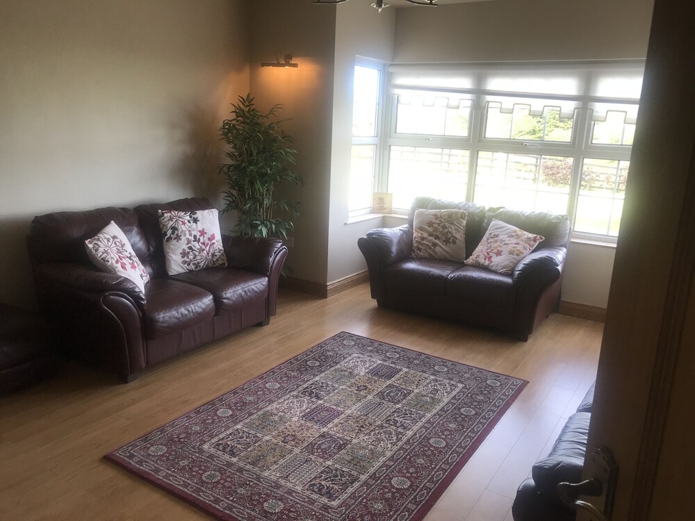 tranquil modern countryside bungalow