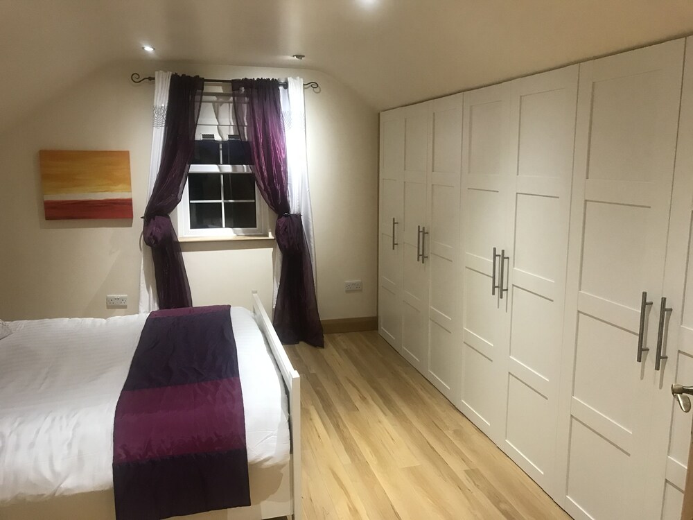 tranquil modern countryside bungalow