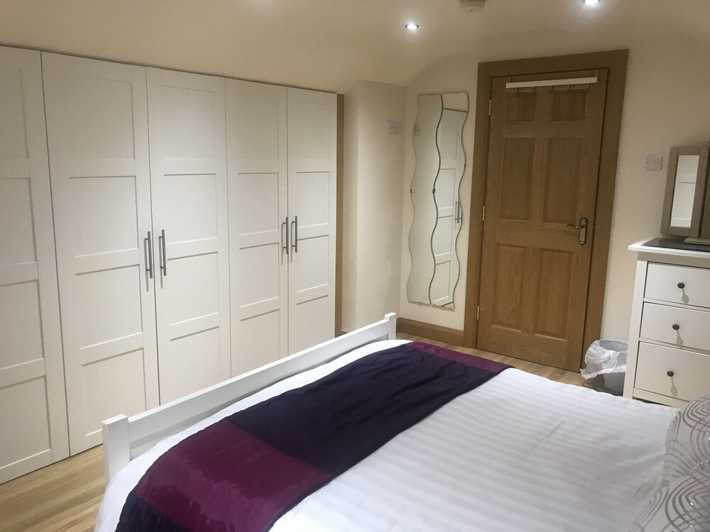 tranquil modern countryside bungalow