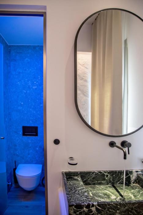 levantes luxury suites i