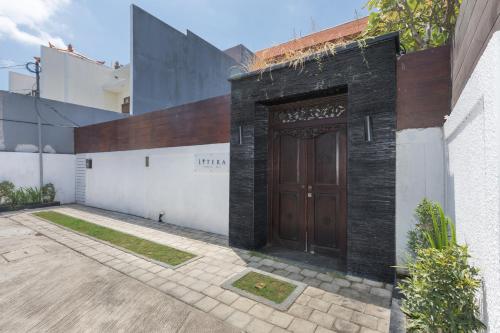 villa litera seminyak