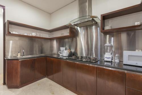 villa litera seminyak