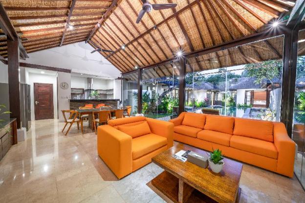 villa litera seminyak