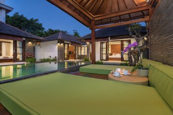 villa litera seminyak