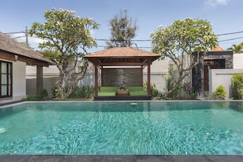 villa litera seminyak