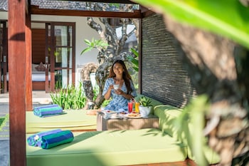 villa litera seminyak