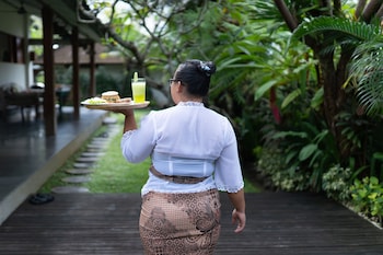 villa litera seminyak