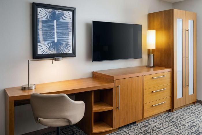 hyatt place canton