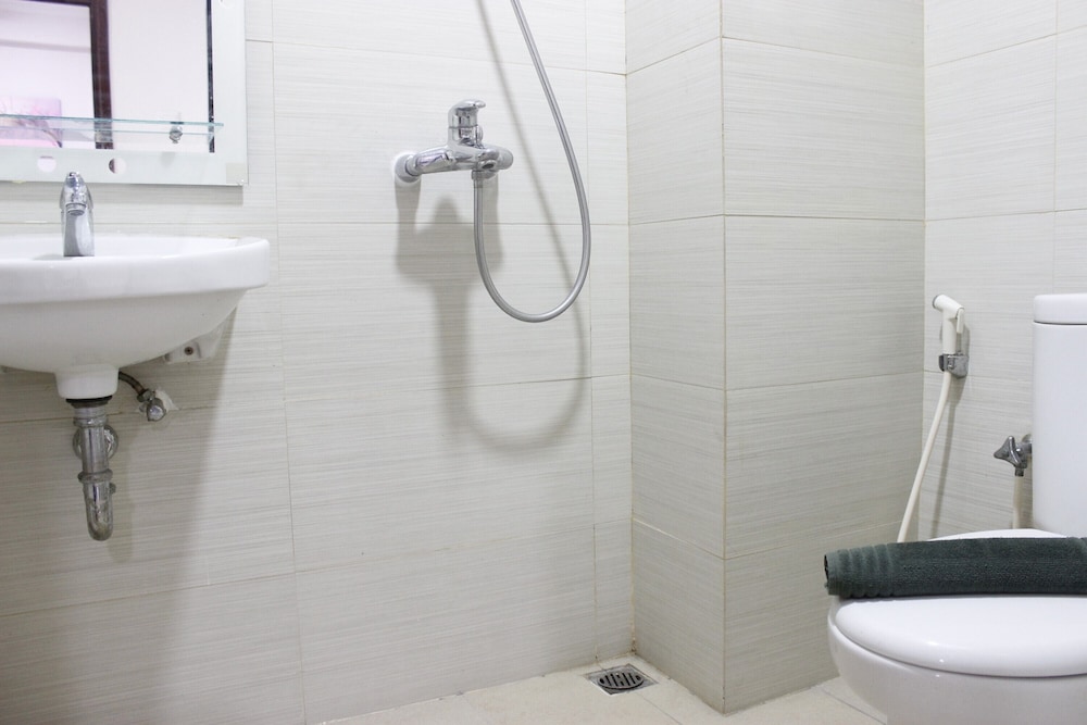 comfortable and gorgeous 2br at gateway pasteur apartment