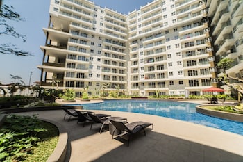 comfortable and gorgeous 2br at gateway pasteur apartment