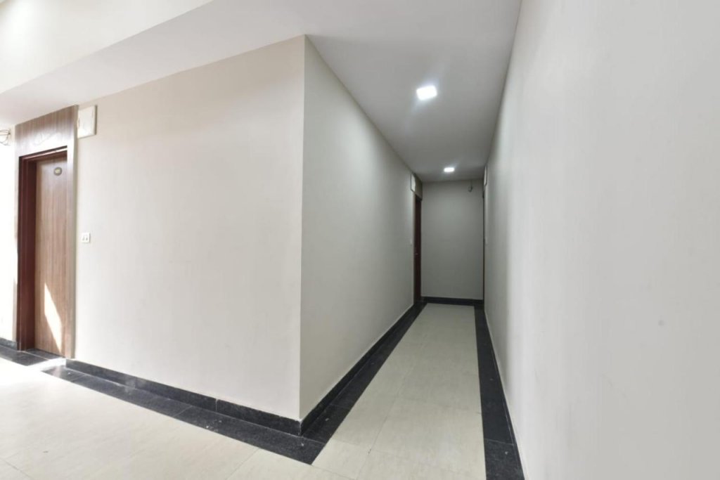 hotel crown plaza malviya nagar