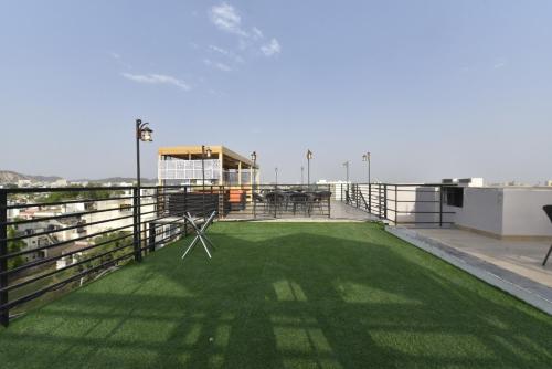 Hotel Crown Plaza, Malviya Nagar,Jhalana Doongri>>Jaipur,3 star