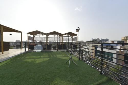 hotel crown plaza malviya nagar