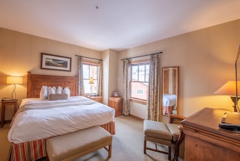 Comfortable 1 Bedroom Slopeside Condo - No Cleaning Fee!,,4 star