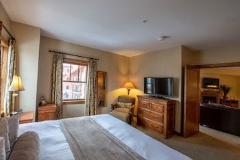 Comfortable 1 Bedroom Slopeside Condo - No Cleaning Fee!,,4 star