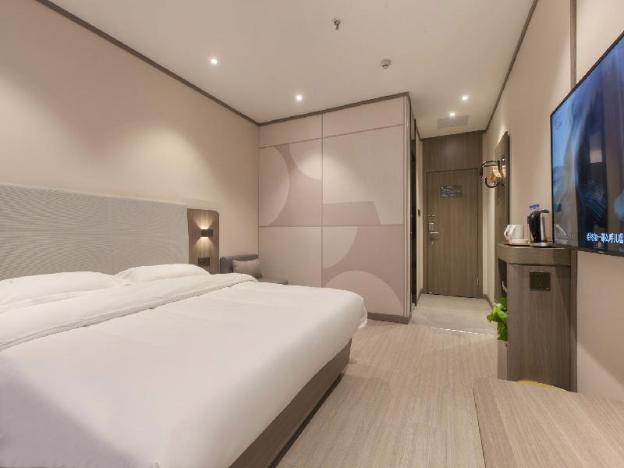 hanting hotel zhijiang yanjiang avenue