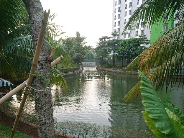 apartment green lake view ciputat by celebrity room