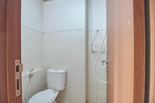 apartment green lake view ciputat by celebrity room