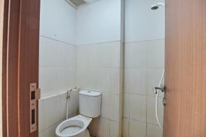 apartment green lake view ciputat by celebrity room