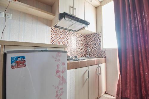 apartment green lake view ciputat by celebrity room