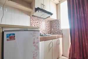 apartment green lake view ciputat by celebrity room