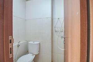 apartment green lake view ciputat by celebrity room