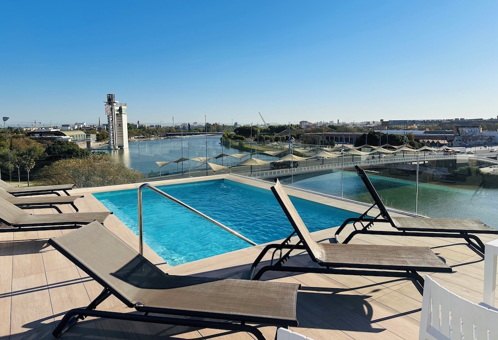 hotel ribera de triana reopening