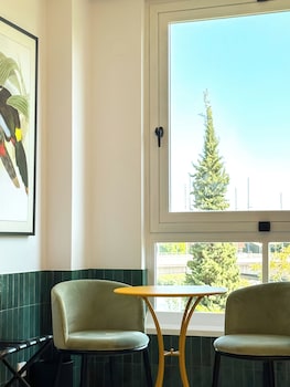 hotel ribera de triana reopening