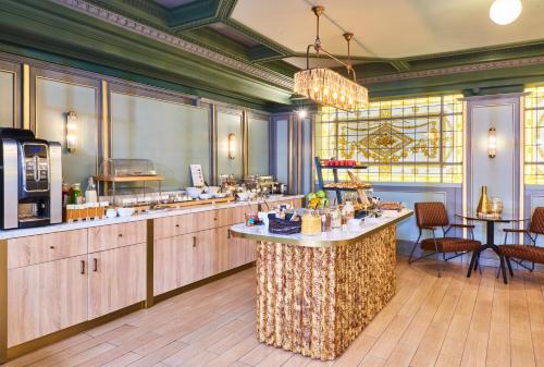 hotel konti by happyculture