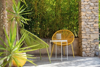 arles