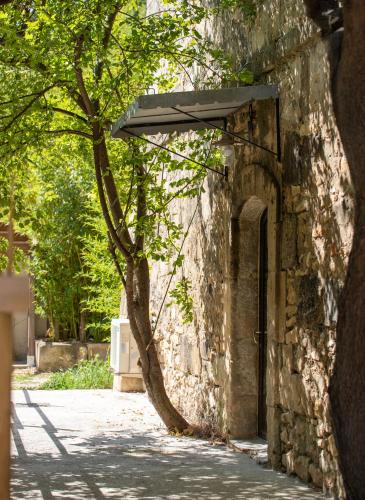 arles