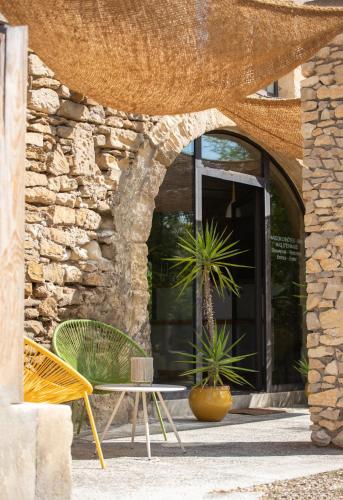 arles
