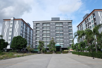 interpark hotel and residence eastern seaboard rayong
