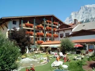 der grune baum mountain boutique hotel