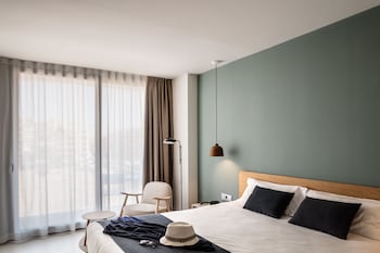 aqua hotel silhouette and spa adults only