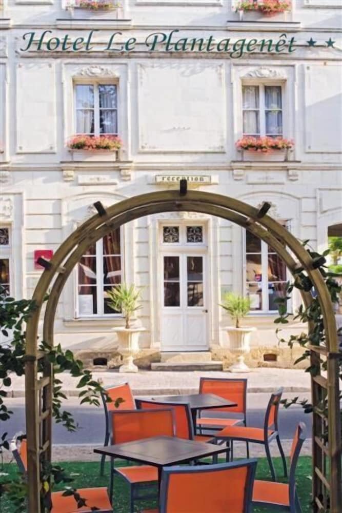 brit hotel chinon le lion dor