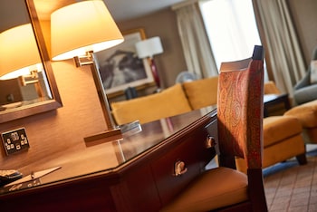 dalmahoy hotel and country club