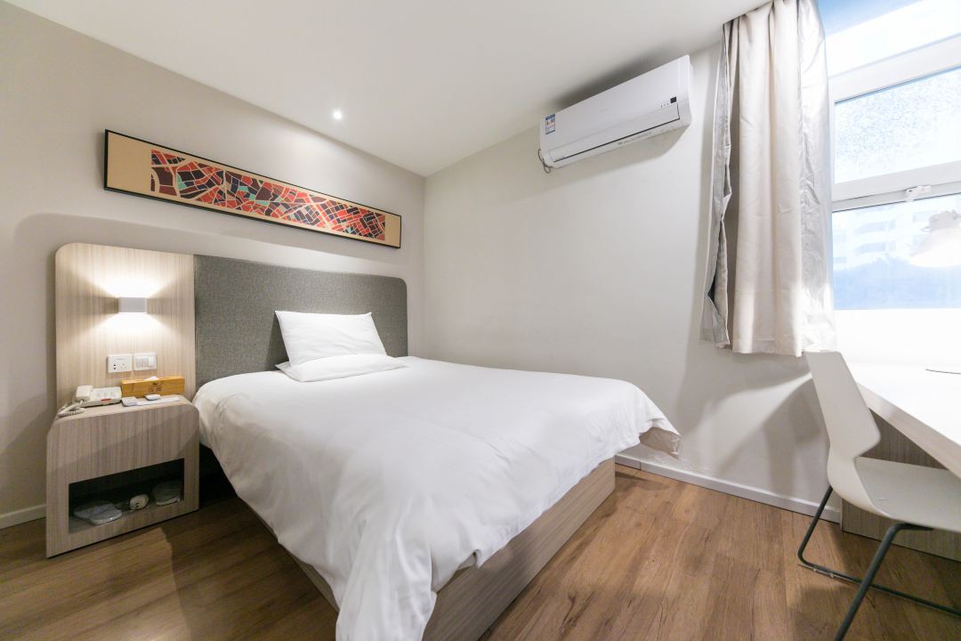 hanting hotel guangzhou yantang metro station