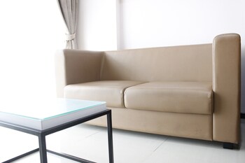 stylish 2br at gateway pasteur near pasteur exit toll