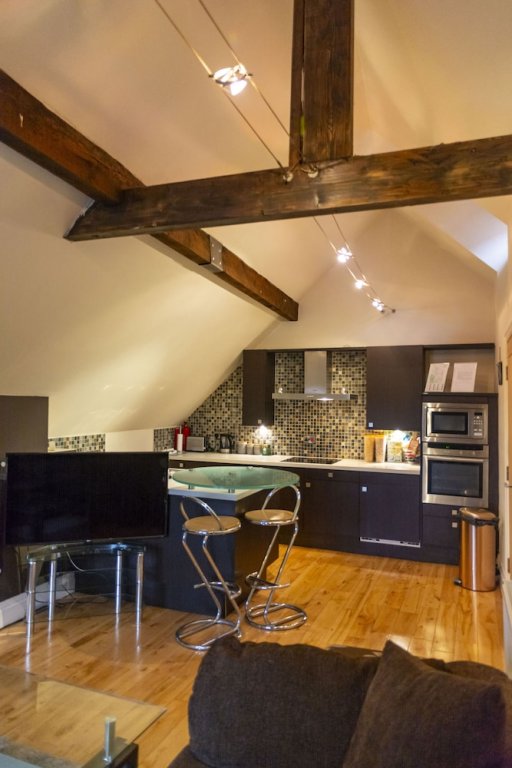 luxury apt no 2 one bed apartment