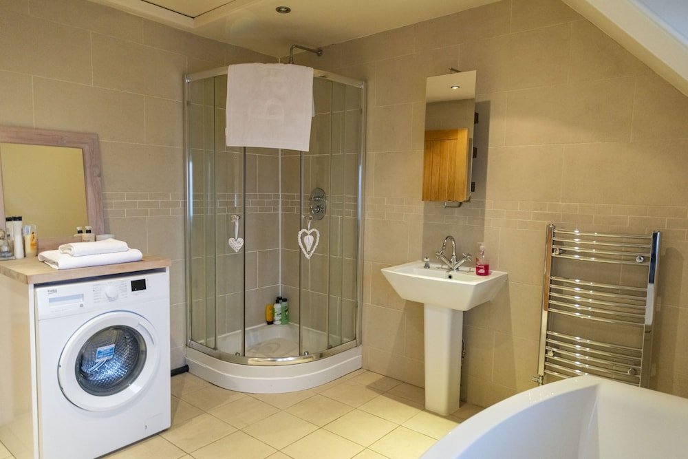 luxury apt no 2 one bed apartment