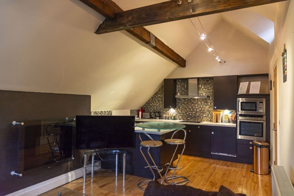 luxury apt no 2 one bed apartment