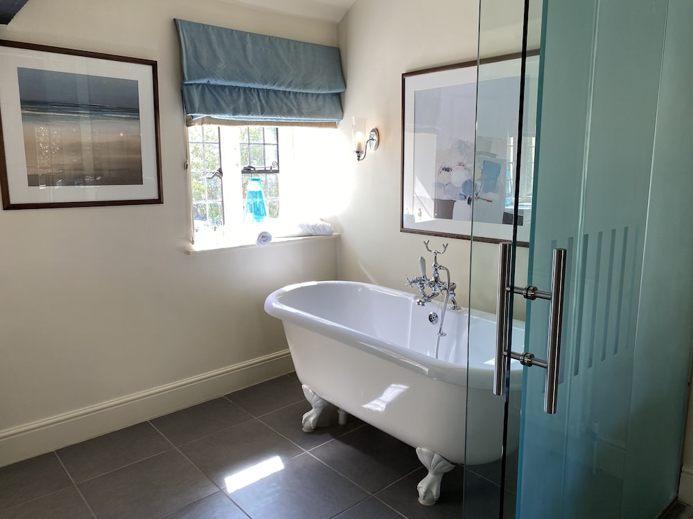 the slaughters manor house