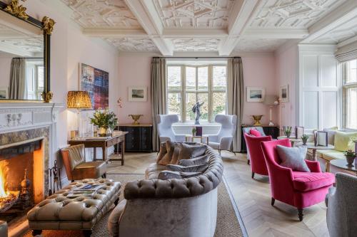 the slaughters manor house